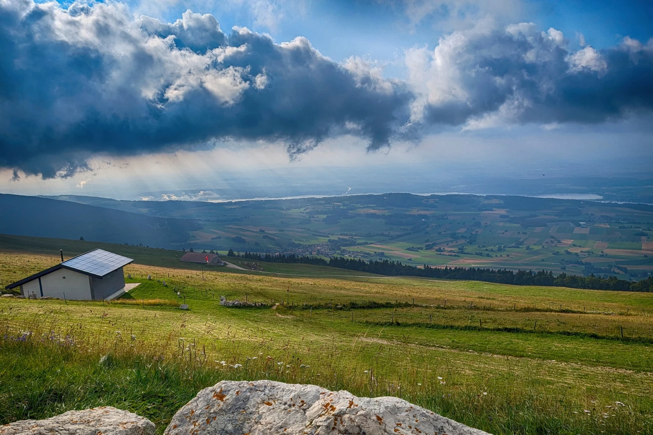 Blick vom Chasseral auf den Bielersee