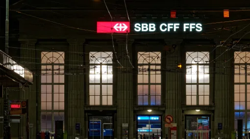 Bahnhof Biel am Morgen