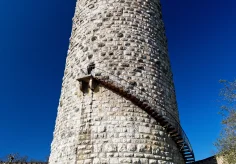 Réfous-Turm aus dem 13. Jahrhundert, Schloss Porrentruy II