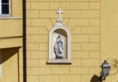 Wand neben der Kirche Porrentruy