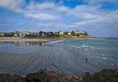 Plage de l&amp;#8217;Ecluse bei DInard